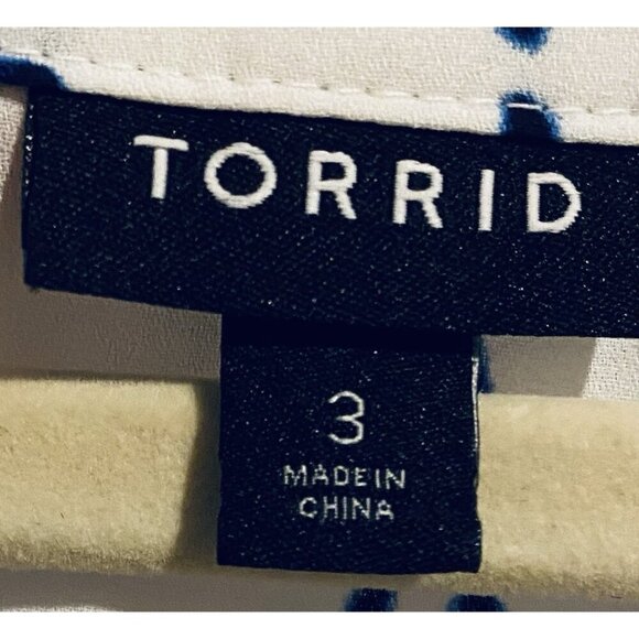 Torrid Top Womens 3X Blue Tie Dye Split Neck Georgette Lightweight Flowy Boho - Picture 5 of 8